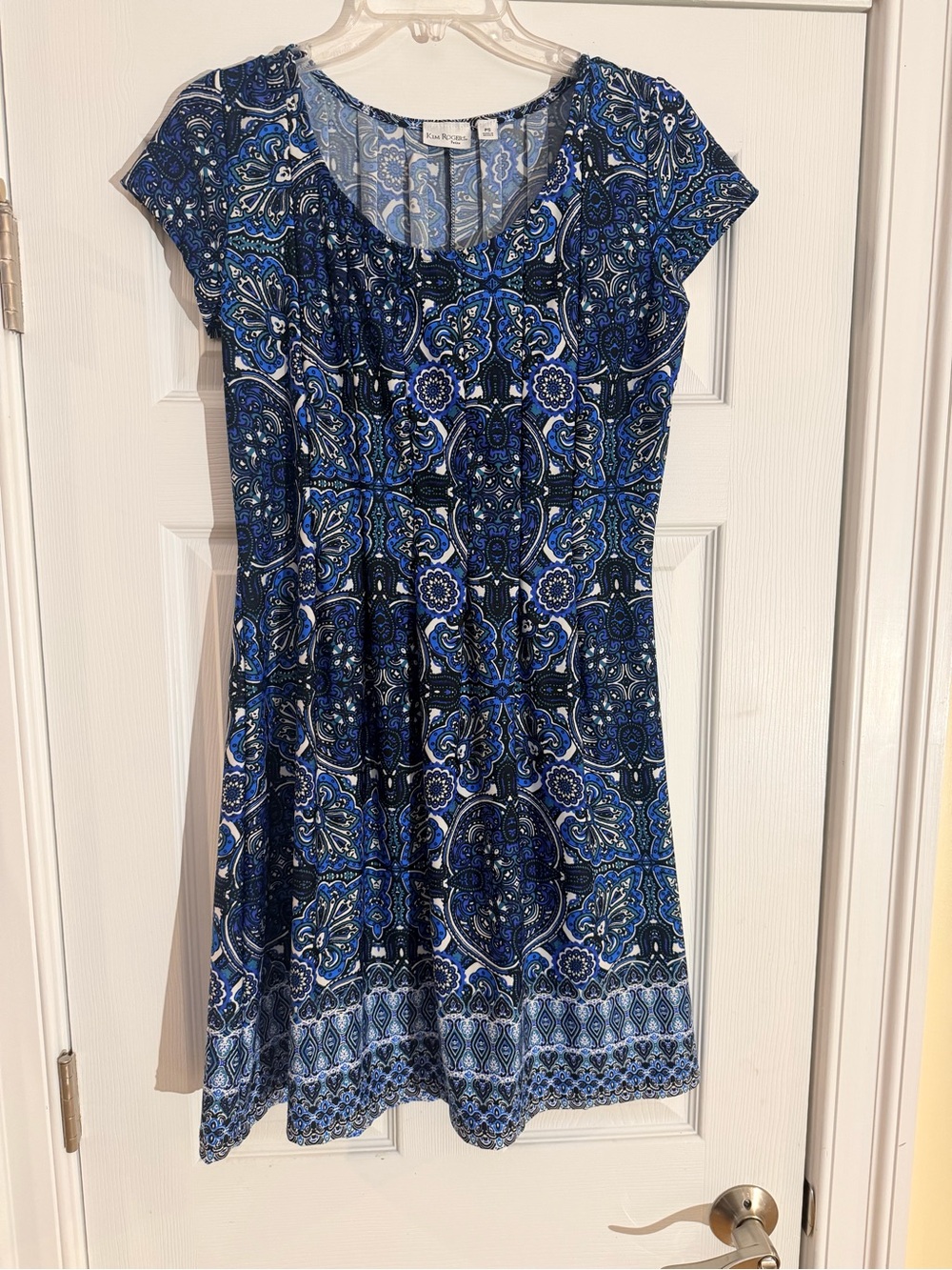 Ladies Size PS "Kim Rogers" Blue & White Printed Short Sleeve Dress GUC